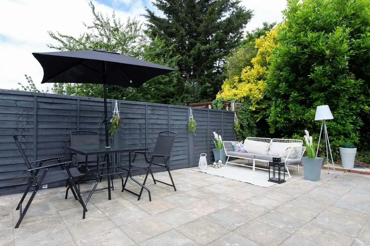 Contemporary 3 Bed House With Spacious Garden Close To Stratford London United Kingdom