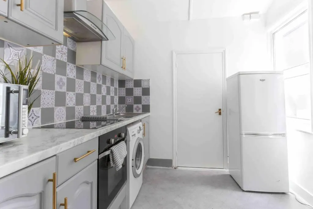 Contemporary 3 Bed House With Spacious Garden Close To Stratford London 0*,  United Kingdom